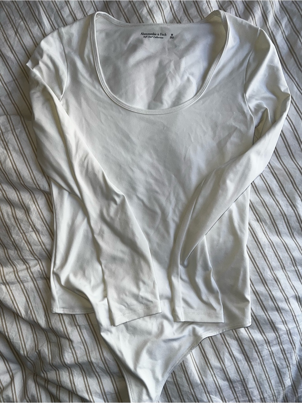 Abercrombie & Fitch White Long-Sleeve Scoop Neck Bodysuit